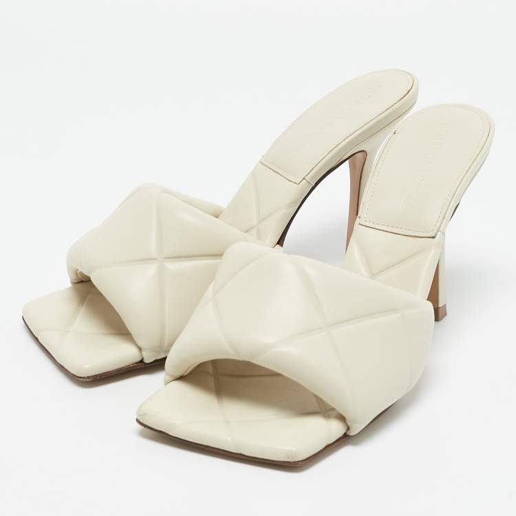 Bottega Veneta Cream Quilted Leather Lido Slide Sandals