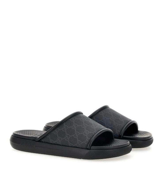 Gucci GG Supreme Canvas Slide